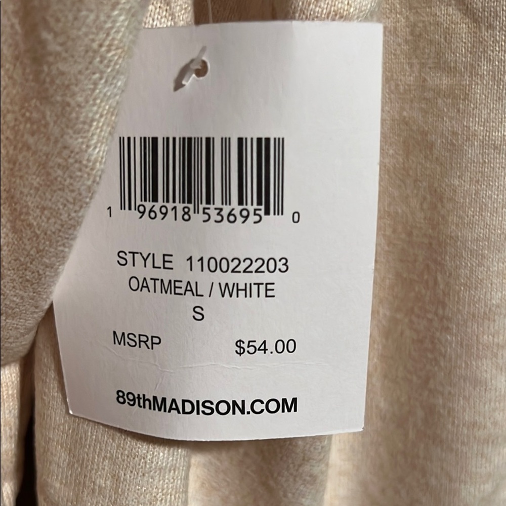 89th + Madison Ruffle Sleeve Top - Picture 4 of 6